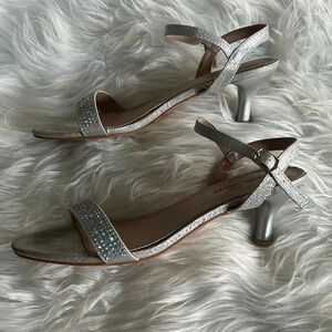 Bella Luna sparkle silver heels size 8 formal kitten heels wedding
